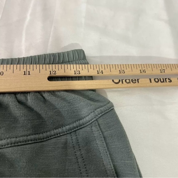 Daily Practice Anthropologie Women's Moss Green Ruched Slouchy Pants Size XS - Picture 8 of 10
